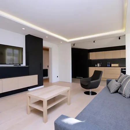 Chic & Stylish Victus Near The In By Renters * Sopot