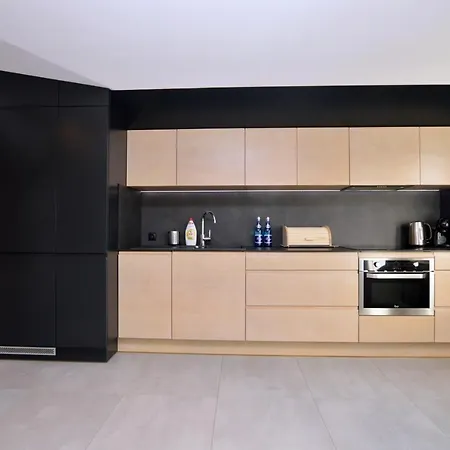 Victus Apartamenty, Aura アパート *