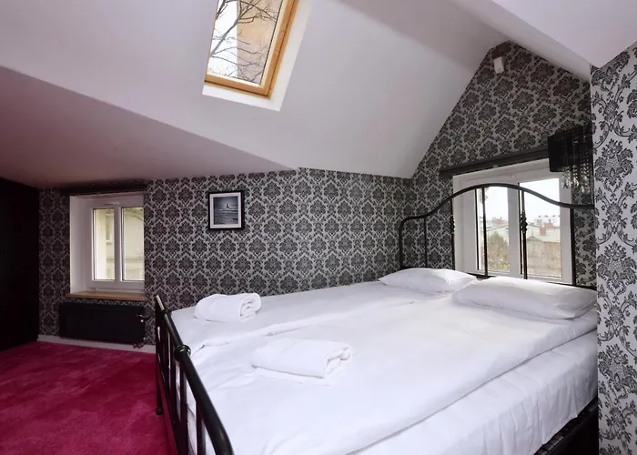 Victus Apartamenty, Aura